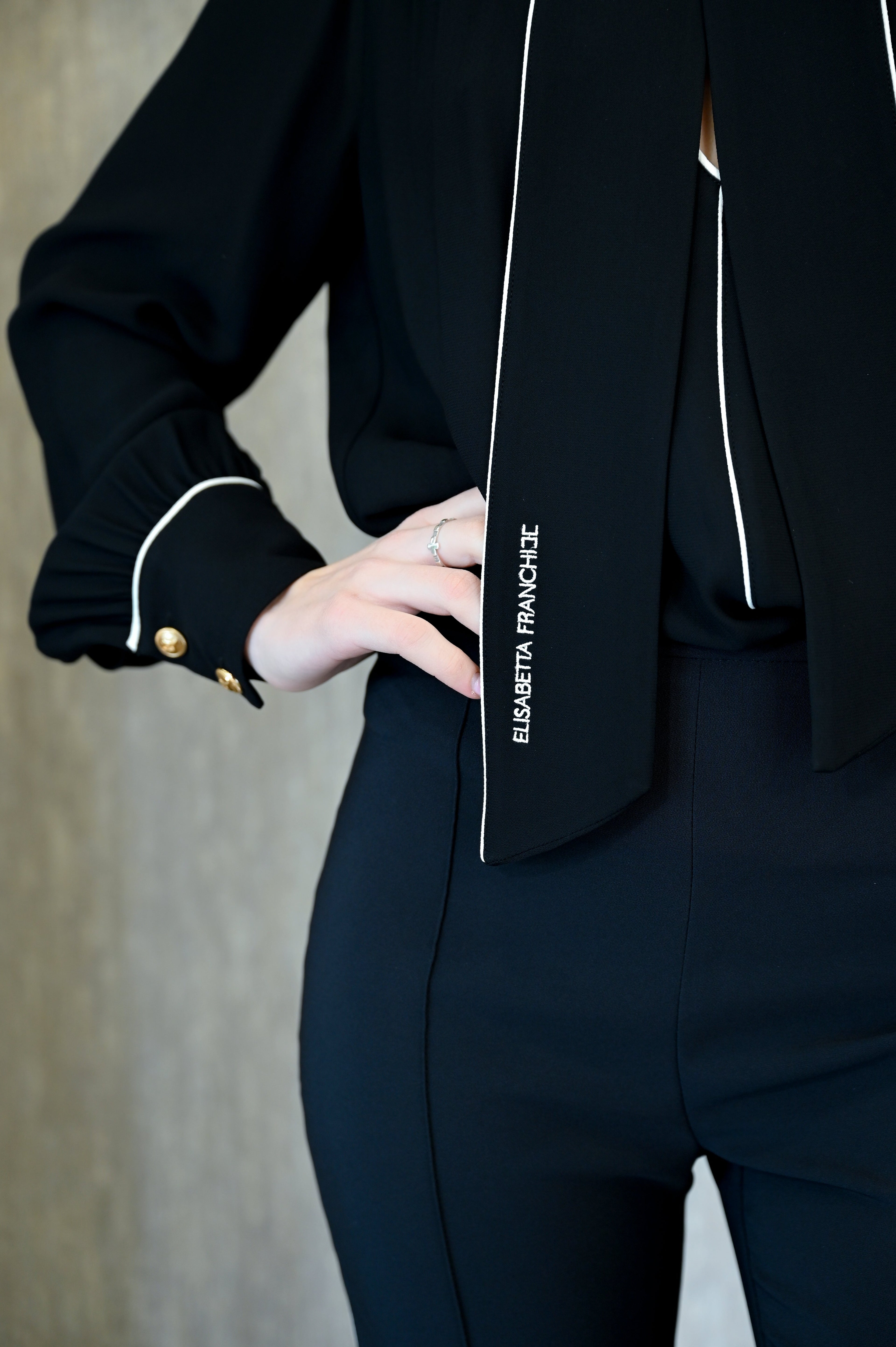 Camicia in georgette con sciarpa e piping Elisabetta Franchi Elisabetta Franchi PE25
