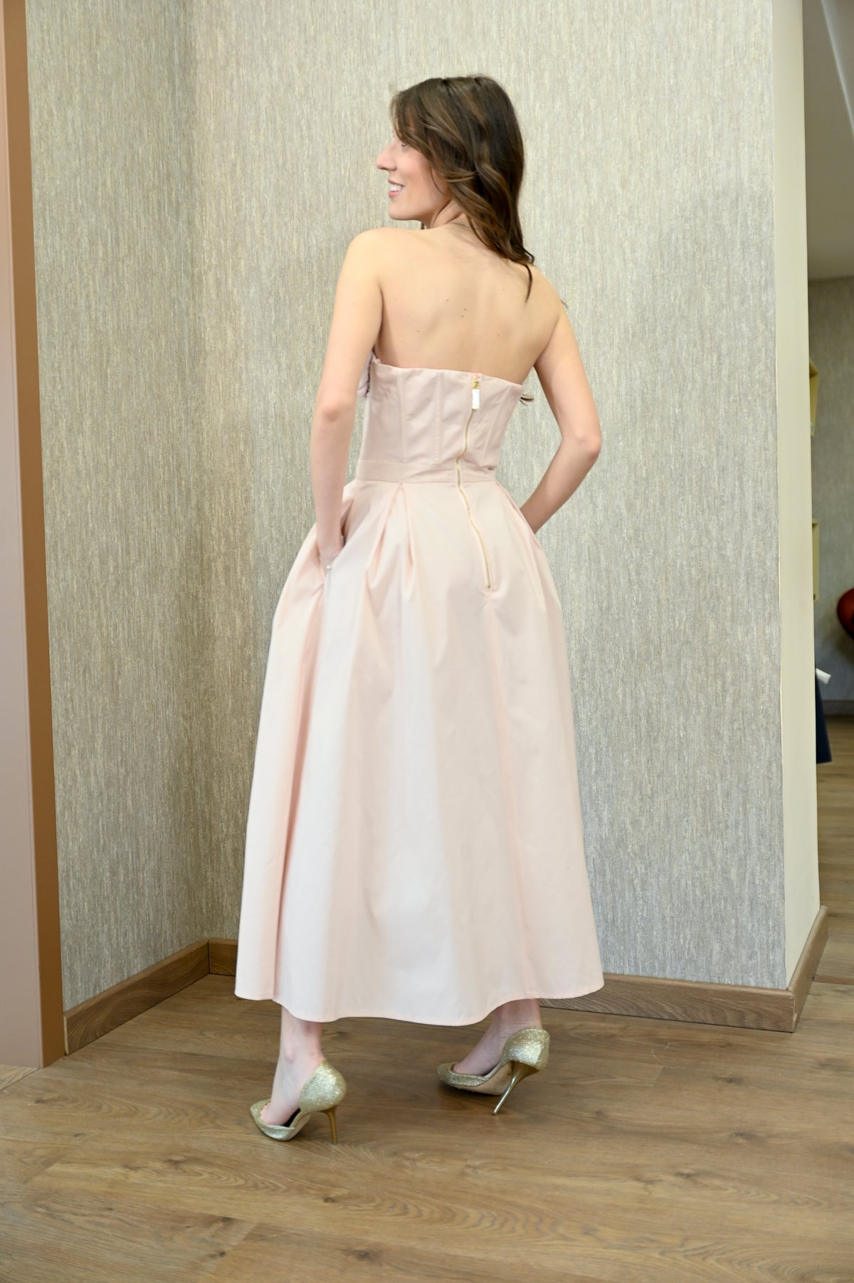 Abito in gambardina con rose ricamate Elisabetta Franchi Elisabetta Franchi PE25