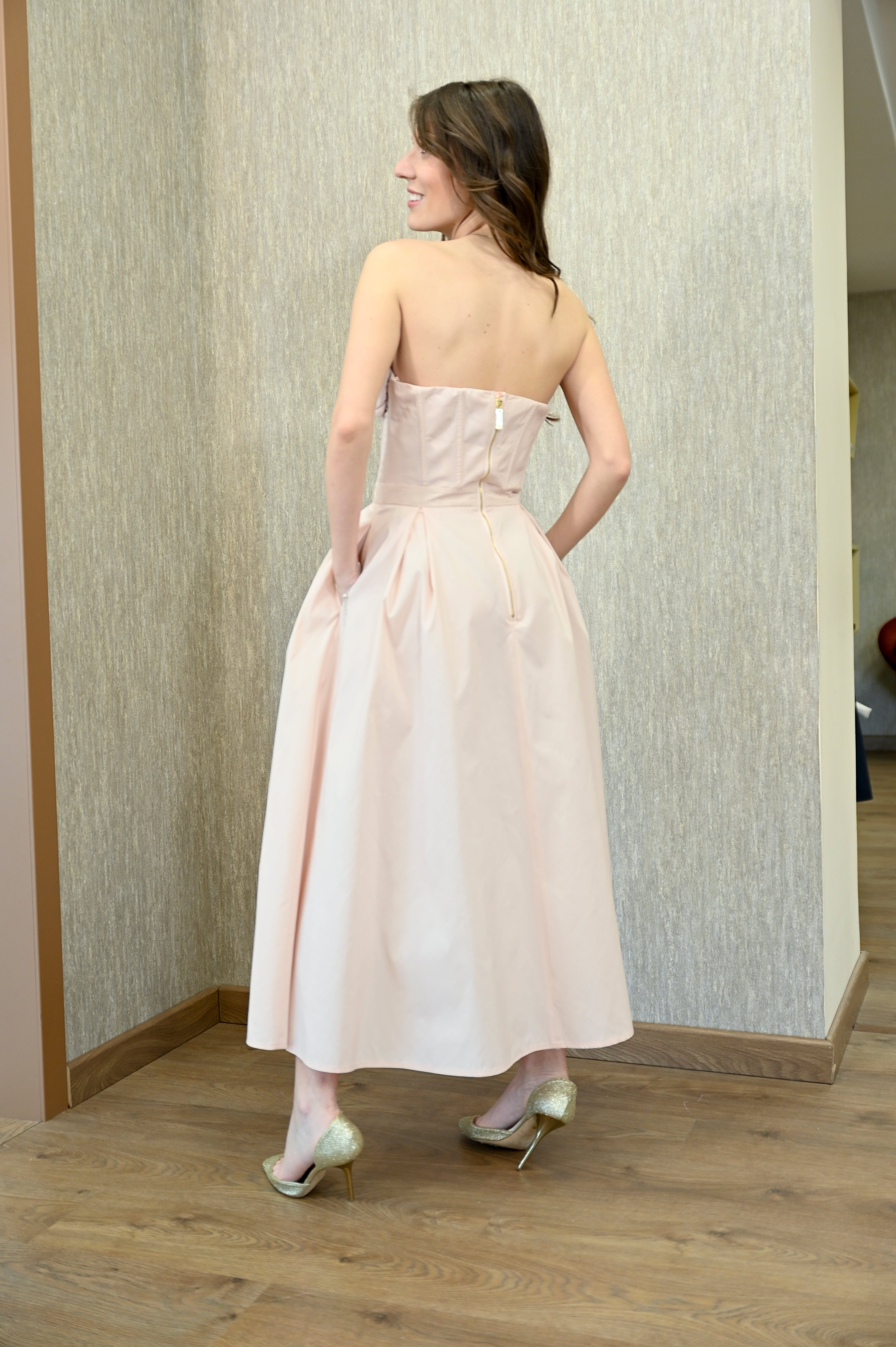 Abito in gambardina con rose ricamate Elisabetta Franchi Elisabetta Franchi PE25