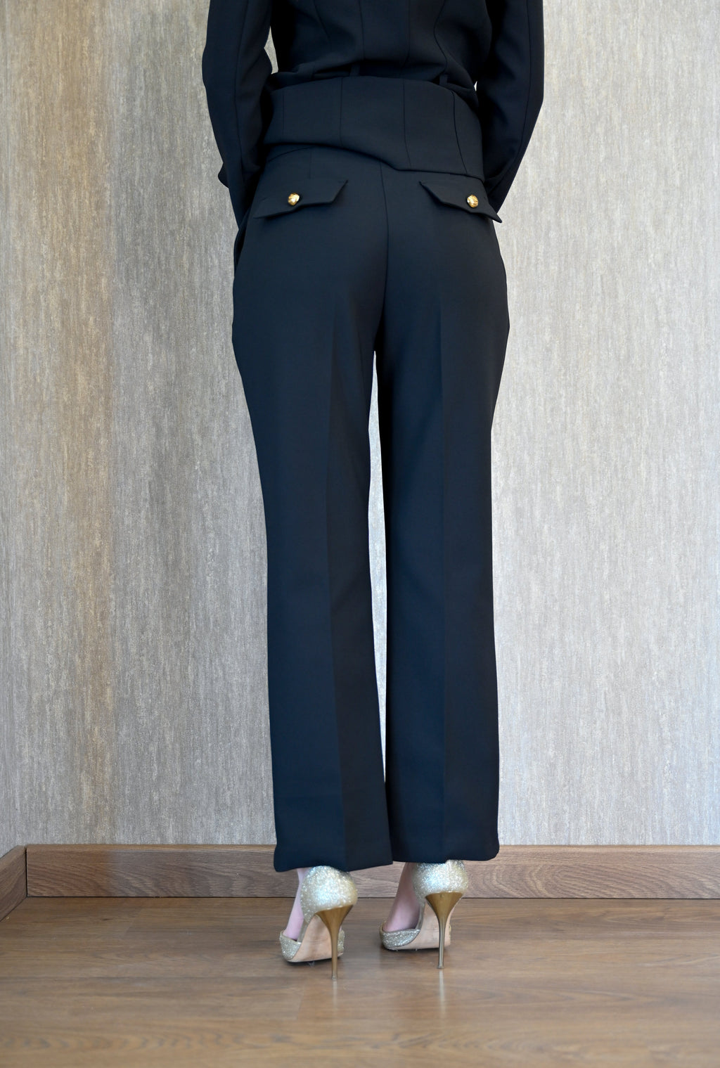 Tailleur monopetto in crepe Elisabetta Franchi Elisabetta Franchi PE25