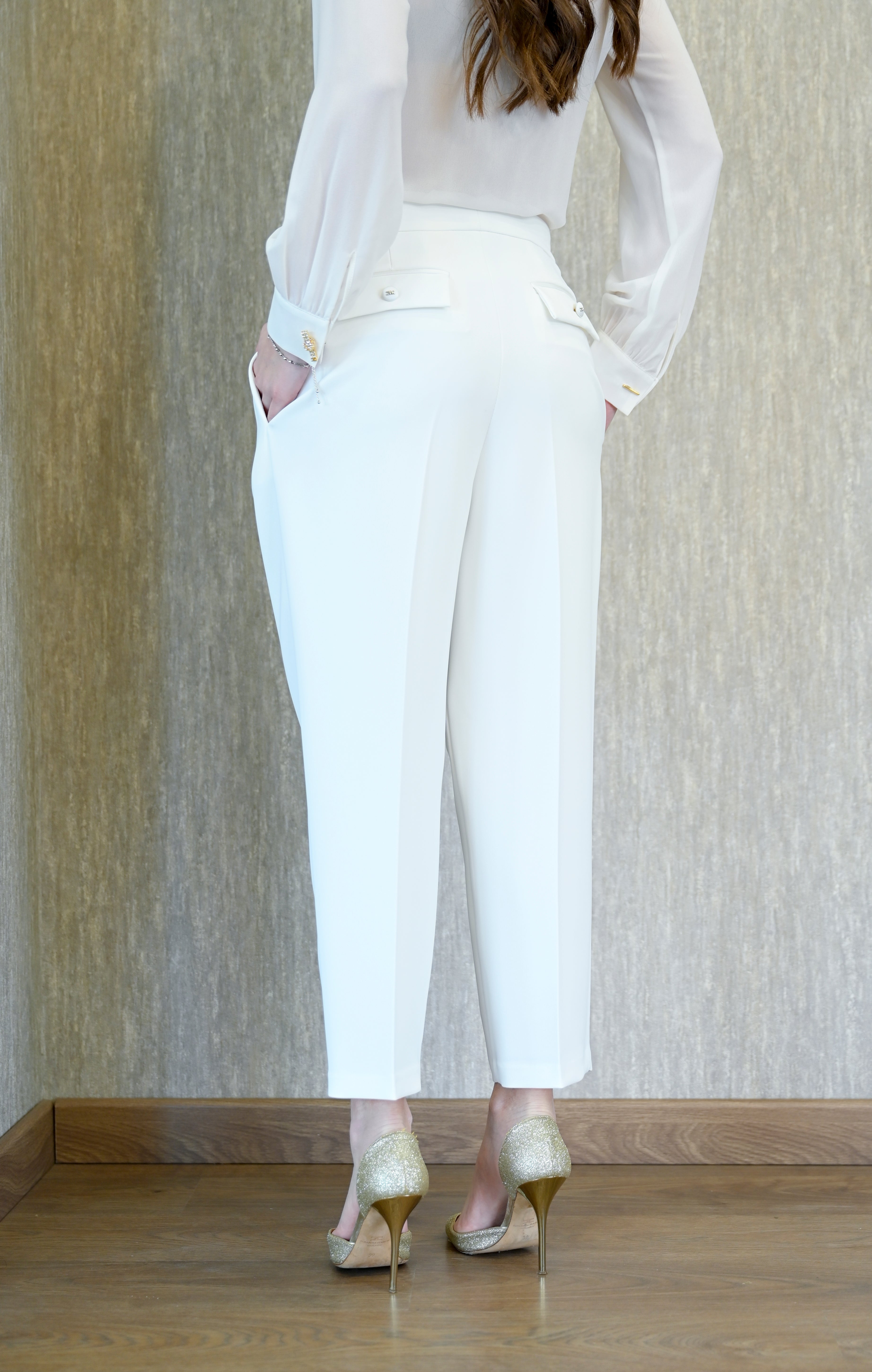 Pantaloni a zampa in crepe con pinces Elisabetta Franchi Elisabetta Franchi PE25